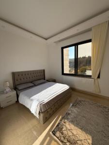 Dabouq 3BR condo