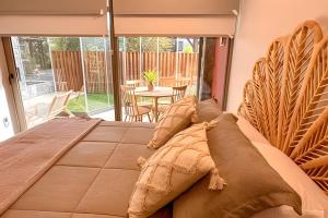 Piscina Climatizada: Primer Piso, Jardín y WiFi.