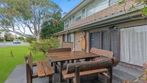 2 - 76 Mirreen Street Hawks Nest