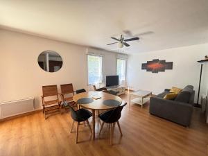 Appartement T2 avec balcon et garage privé - FR-1-197-601