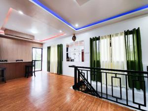 Victorias Haven-Claveria