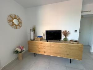 Appartement neuf climatisé avec parking à 200m de la plage - FR-1-837-22