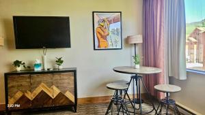 THE IN the edge of adventure