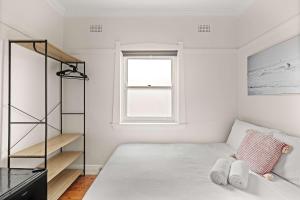 Inviting Double Room - A Peaceful Budget Stay in Padstow - Shared Bathroom