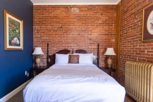 The Victor Hotel