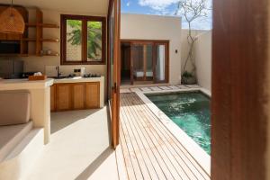 Casa Wayan Made, private pool villa in central Bingin