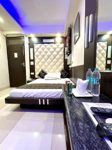 PEACE POINT FAMILY HOTEL By AKJ
