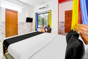 Collection O Kochi Mary Varkeys Park