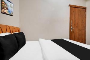 Collection O Ujjain Near Hari Fatak