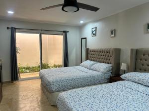 blue angel 5 a pasos de la 5av