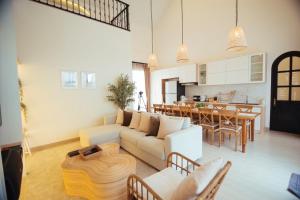 Win pool villa oxygen