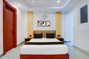 Collection O Knowledge Park 2 Metro Station