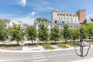 Appartements Le Monnaie - Appartement lumineux face au Chateau de Pau : Appartement 2 Chambres