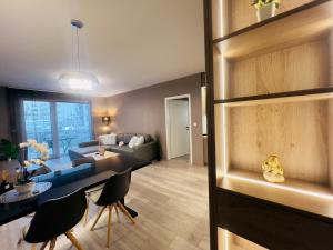 Karzo Property LU 201 FreeGarage