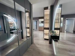 Karzo Property LU 201 FreeGarage