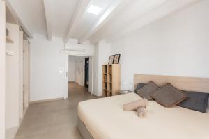 Comfort & Charm in the Center