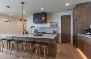 Newly Built - Teewinot at The Basin Luxury Suites - 3-star hotels in Driggs