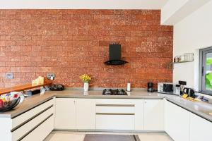 Villa Luxe by ELIVAAS 3BHK Luxury Retreat with Private Pool & Jacuzzi