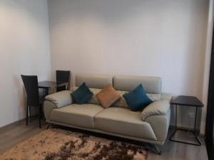 River view, 9-minute walk to Phra Nang Klao MRT, Ideal for a quiet and relaxing stay, Fully equipped with appliances