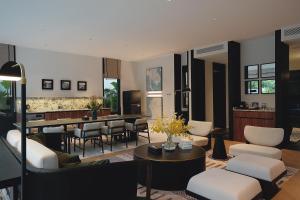 Argo Pattaya Resort and Villas