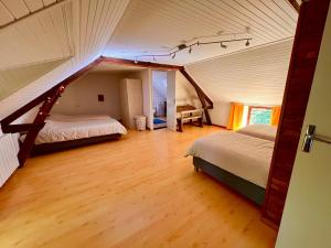 Domaine de charme avec 2 gîtes et piscine couverte