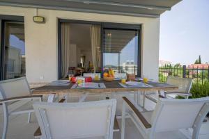 Villa Tramontana with pool