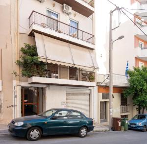 Classic Apartment in Piraeus, walk to Zeas Marina