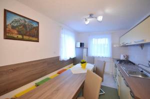 Chalupa pod Troma Korunami