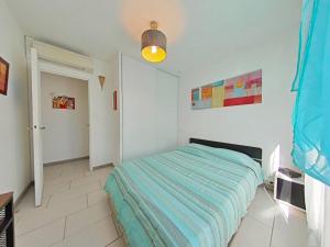 Appartements APPARTEMENT T2 4 Personnes sur LA LONDE LAL300-031 : photos des chambres