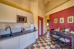 Romantic Apartment In Chianti Classico - Happy Rentals