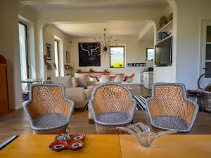 Maisons de vacances La Loggia, Bastide contemporaine avec piscine au coeur du Luberon : photos des chambres