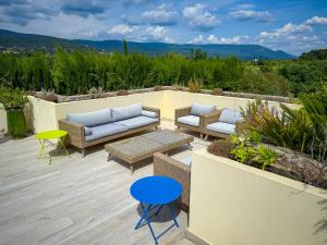 Maisons de vacances La Loggia, Bastide contemporaine avec piscine au coeur du Luberon : photos des chambres