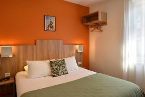 Hotels Logis Hotel Restaurant Maison Voltaire : photos des chambres