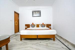 FabHotel Premium Rooms