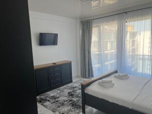 806 B2 ALMAR LUXURY RESIDENCE-Renting Apartments & Free Pool-Family Apartment