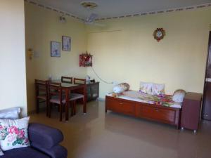 Upscale 2BHK In Western Suburb