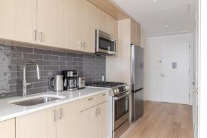 Blueground LIC gym wd nr MoMA PS1 NYC-1796