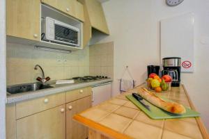 One-Bedroom Apartment room in Ranfolly 10