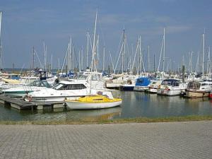 Strandnah-gelegen-Nordsee-Ferienanlage-Wohnung-Spiekeroog
