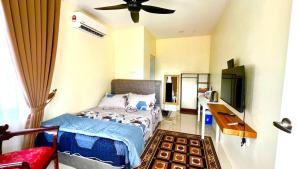 Elliez Abra RoomStay Azalea
