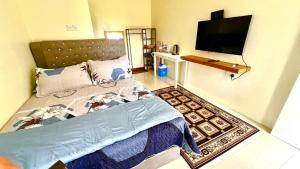 Elliez Abra RoomStay Azalea