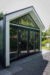Moderne Tiny Chalet, 15min van Zeeuwse Kust VP072