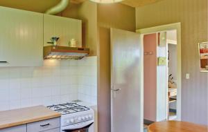 Maisons de vacances Holiday Home In Montsernelle : photos des chambres