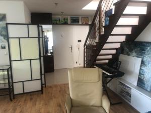 Living in the Gallery