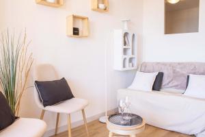 Appartements Appartement Cosy avec Vue Mer au 4e : photos des chambres