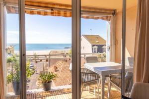 Appartements Appartement Cosy avec Vue Mer au 4e : photos des chambres