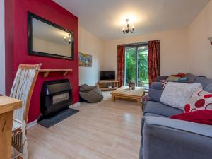 Pass the Keys Cosy Spacious Garden House