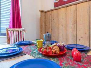 Pass the Keys Cosy Spacious Garden House