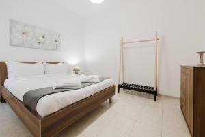 CENTRAL Bugibba Square 3BED apartment by Homely!