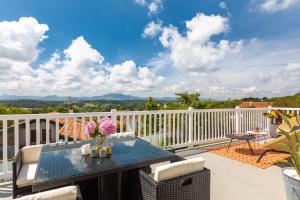 Villas Villa Etxegina - Vue imprenable sur la Rhune : photos des chambres